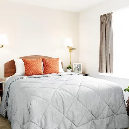 Intown Suites Extended Stay Savannah Ga